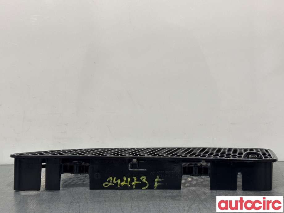Panser luftinntak til Mercedes SLK 2005-2011 (R171) (R171) (MERCEDES|A1718300518||A1718800385)