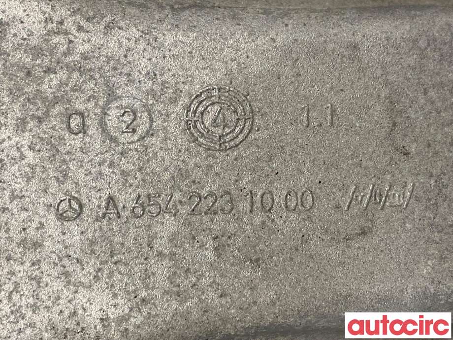 Motorfeste til Mercedes E-Klasse 2016-2023 (W213) (W213) (MERCEDES|A6542231000)