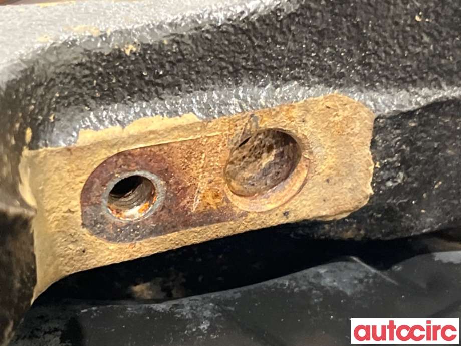 Hjulspindel høyre foran til Toyota Yaris 2012-2014 (Type III, Fase 1)  (TOYOTA|432110D230|)