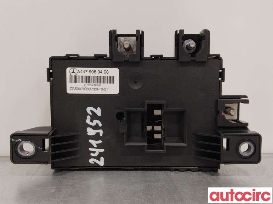 Styreenhet diverse til Mercedes Vito 2014-->> (W447) (W447) (MERCEDES|A4479060400)