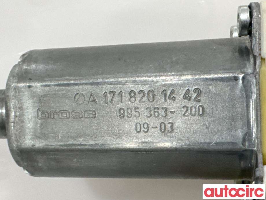 Ruteheis høyre foran til Mercedes SLK 2005-2011 (R171) (R171) (MERCEDES|A1718201442|0130821437)