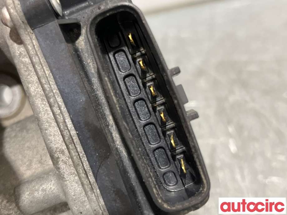Spjeldhus til Toyota Yaris 2012-2014 (Type III, Fase 1)  (TOYOTA|2203047040||22030-47040)