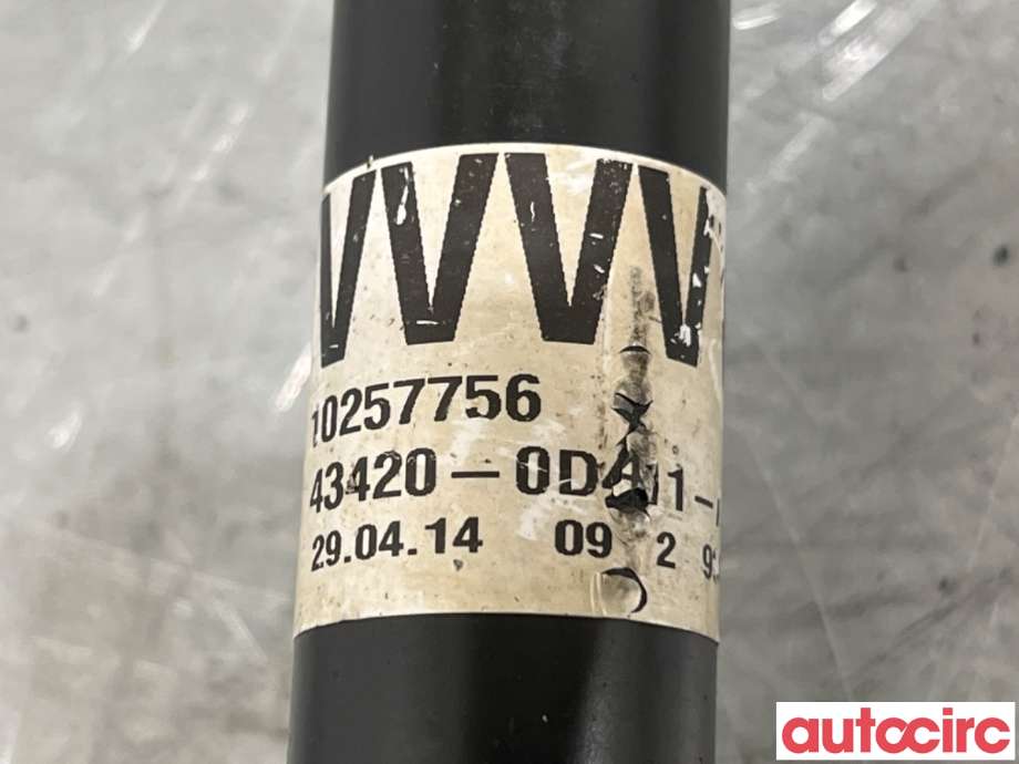 Drivaksel venstre foran, elbil til Toyota Yaris 2012-2014 (Type III, Fase 1)  (TOYOTA|434200D411||43420-0D411)