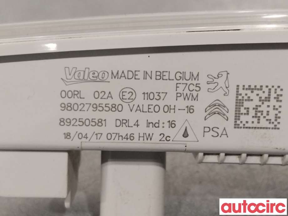 Parklykt venstre til Peugeot Expert 2016-->> (Type III)  (PEUGEOT|9824531480|89250581|9802795580)