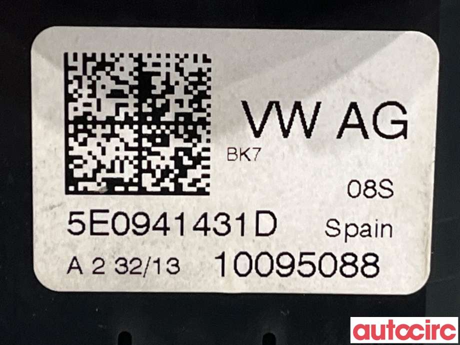 Bryter lys til Škoda Octavia 2013-2016 (Type III, Fase 1)  (SKODA|5E0941431D|)