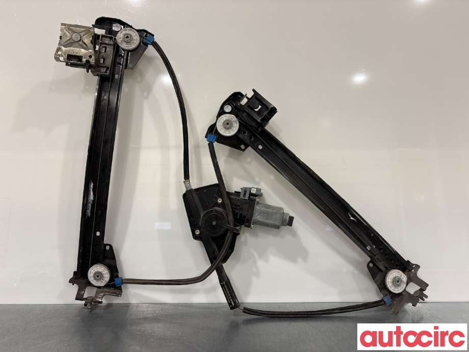 Ruteheis høyre foran til Tesla Model S 2013-2016 (Fase 1)  (TESLA|6006651-00-G|)