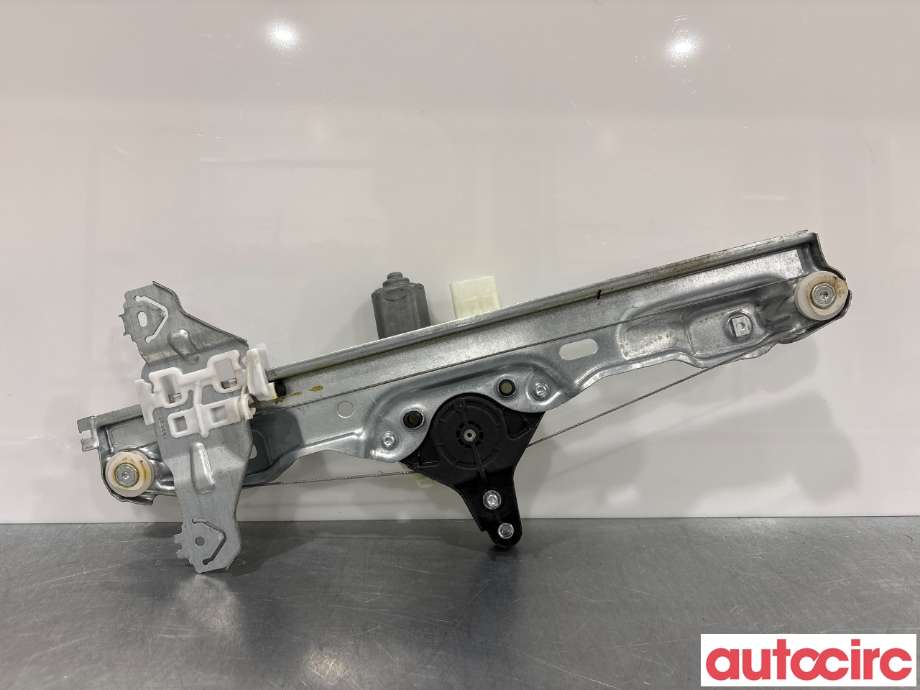 Ruteheis venstre bak til Nissan Qashqai 2014-2021 (Type II)  (NISSAN|82701HV00D|82701HV00C)