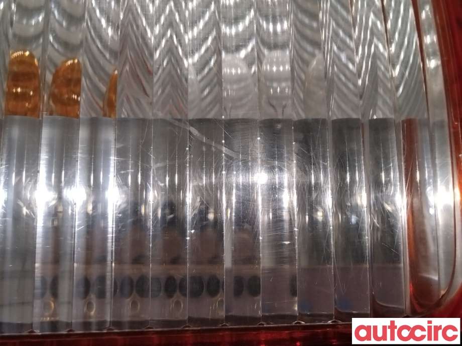 Baklykt venstre til VW Caddy 2004-2010 (Type III, Fase 1)  (VOLKSWAGEN|2K0945095M|2K0945095P)