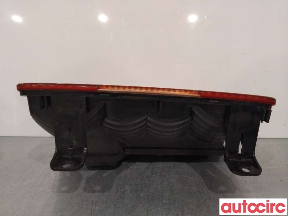 Baklykt høyre til VW Caddy 2004-2010 (Type III, Fase 1)  (VOLKSWAGEN|2K0945096M|2K0945096P)