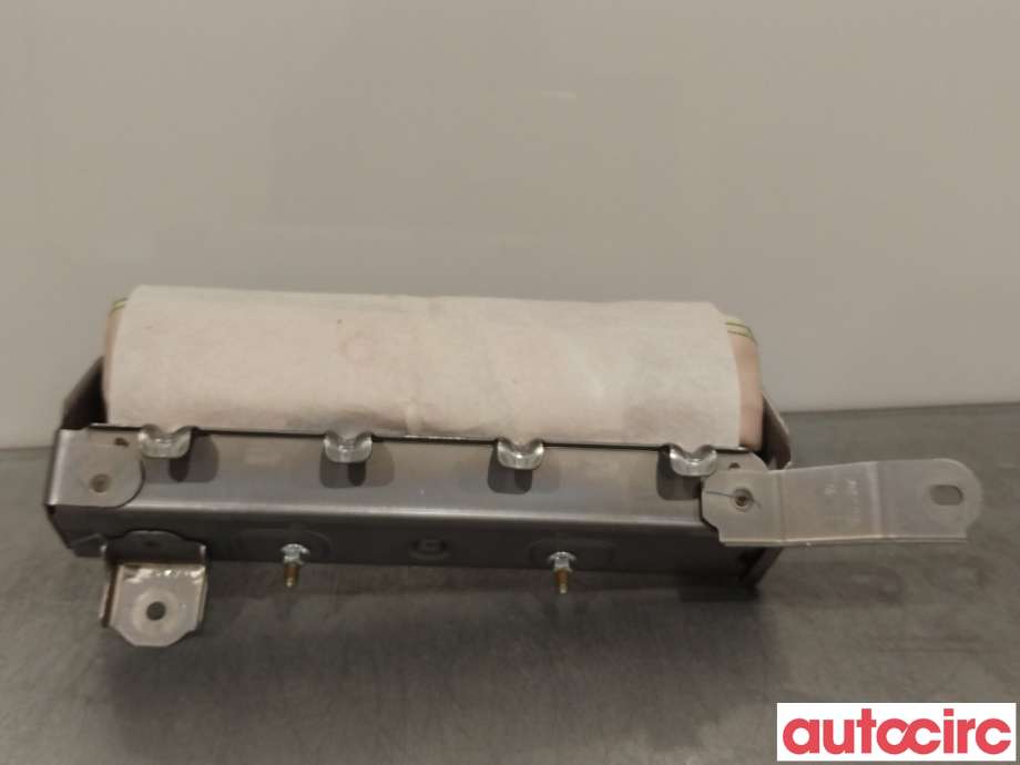 Airbag kne til Toyota RAV4 2016-2019 (Type IV, Fase 2)  (TOYOTA|7390042031C0|)