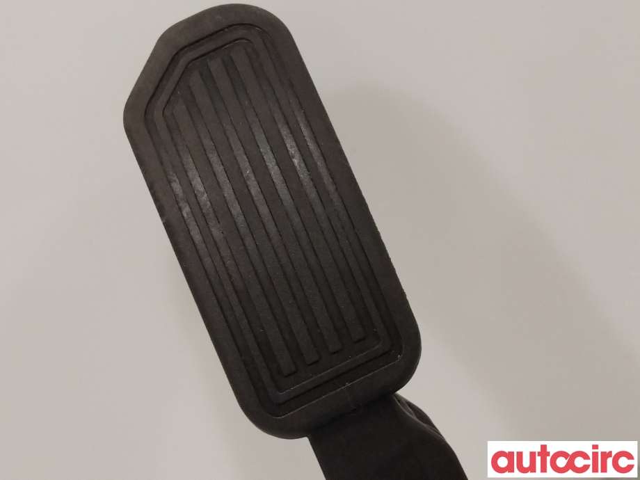 Pedal gass til Toyota RAV4 2016-2019 (Type IV, Fase 2) (TOYOTA|781100W040)