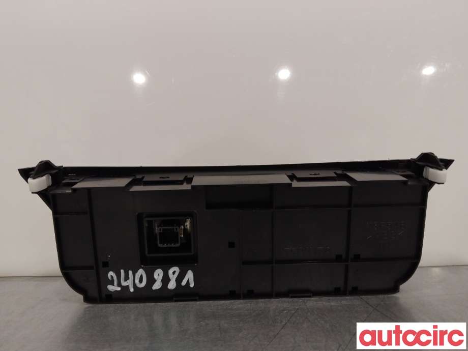 Varmeapparat betjening til Toyota RAV4 2016-2019 (Type IV, Fase 2)  (TOYOTA|5590042450)