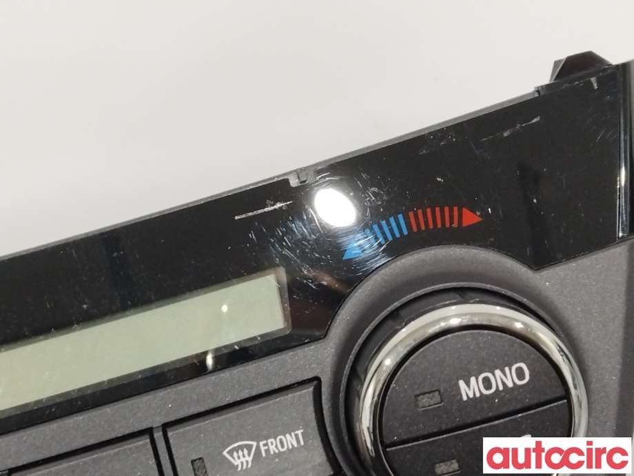 Varmeapparat betjening til Toyota RAV4 2016-2019 (Type IV, Fase 2)  (TOYOTA|5590042450)