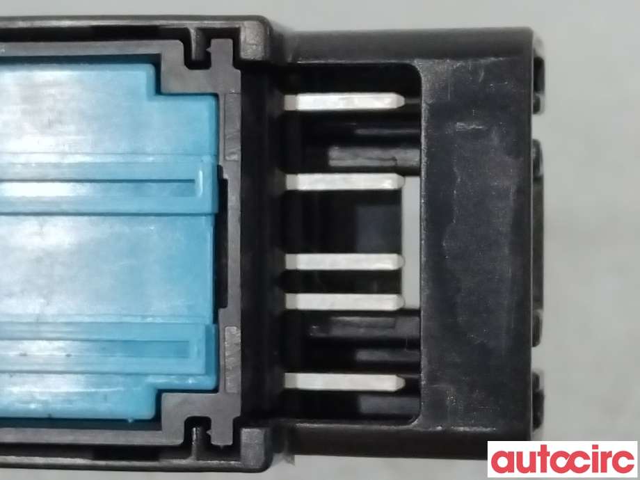 Bryter rutevarme til Toyota RAV4 2016-2019 (Type IV, Fase 2)  (TOYOTA|8479448021|)