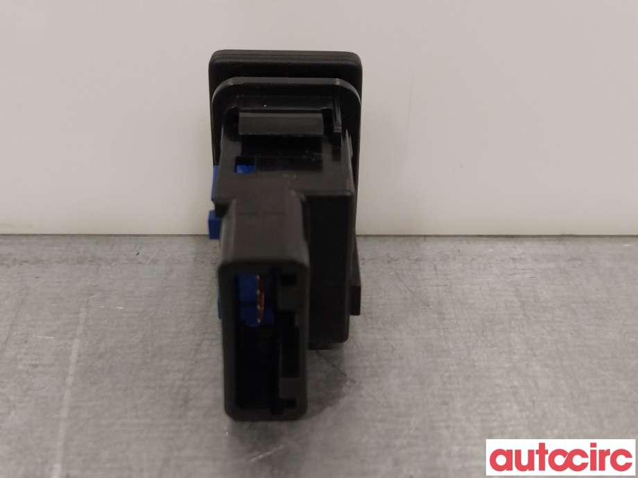 Bryter diverse til Toyota RAV4 2016-2019 (Type IV, Fase 2)  (TOYOTA|8497842030|)