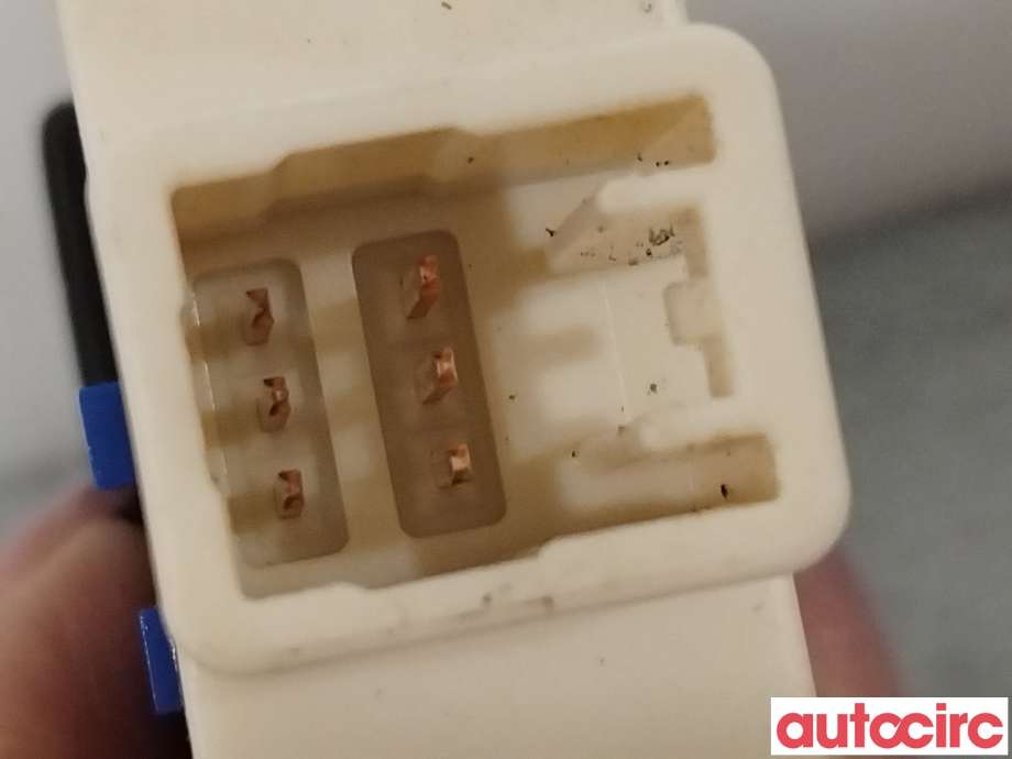 Bryter setevarme til Toyota RAV4 2016-2019 (Type IV, Fase 2)  (TOYOTA|8475142082|)