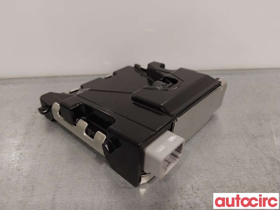 Kamera til Toyota RAV4 2016-2019 (Type IV, Fase 2) (TOYOTA|8646C42010||8646C-42010)