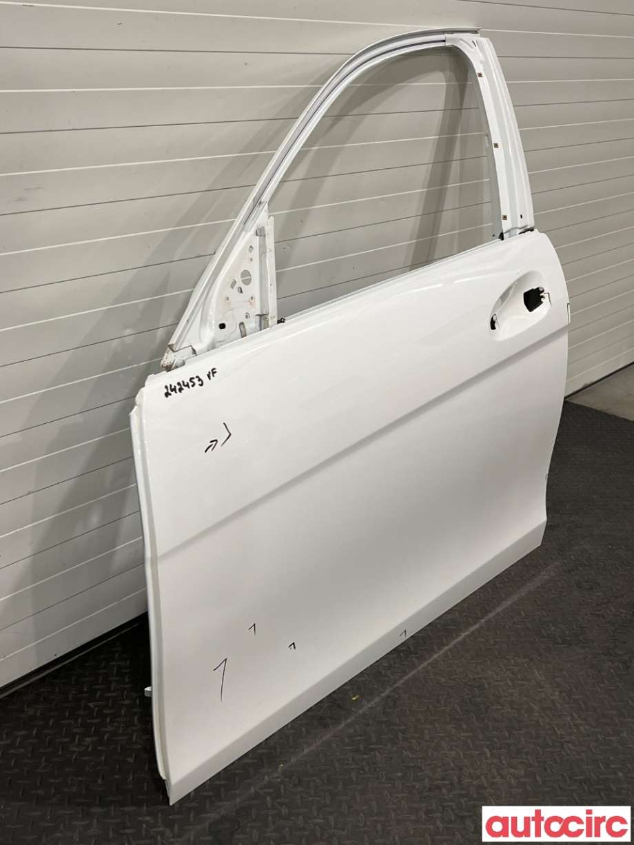 Dør venstre foran til Mercedes C-Klasse 2011-2014 (Fase 2) (W204) (W204) (MERCEDES|A2047205900)