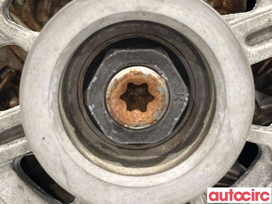 Dynamo til Mercedes Vito 2014-->> (W447) (W447) (MERCEDES|A0009068302)