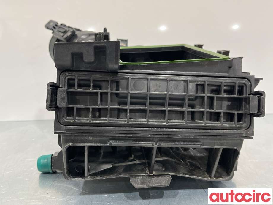 Luftfilterboks til Mercedes Vito 2014-->> (W447) (W447) (MERCEDES|A4475281900)