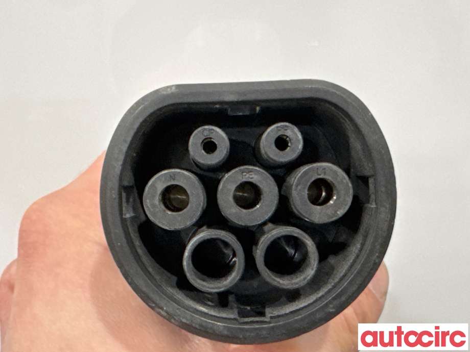 Batterilader kabel til Mercedes C-Klasse 2018-2021 (Fase 2) (W205) (W205) (MERCEDES|A0005837302|13965800|A0005838703)