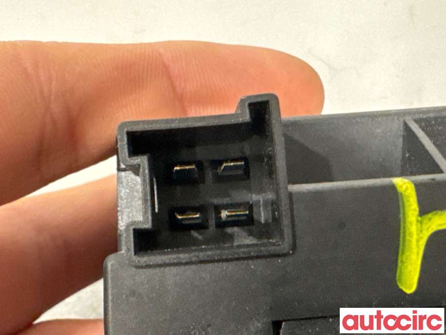 Styreenhet drivstoffpumpe til Mercedes E-Klasse 2009-2013 (Fase 1) (W212) (W212) (MERCEDES|A0009003101|5WK11555FBF|A2129003408)