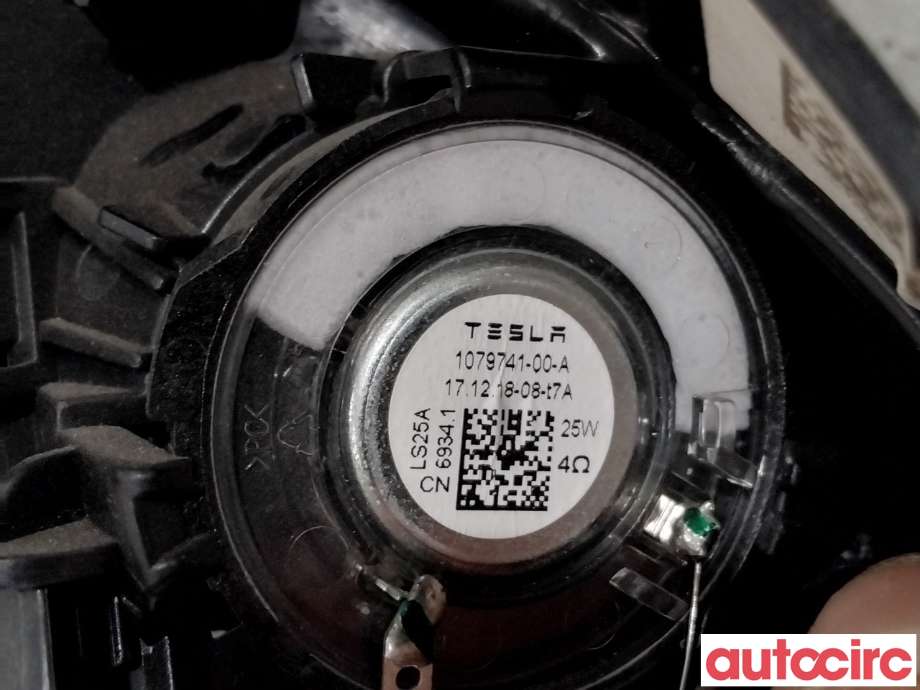 Bilstereo høyttaler til Tesla Model 3 2018-2023 (Fase 1)  (TESLA|1079741-00-A|)