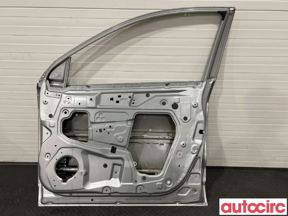 Dør høyre foran til Nissan Qashqai 2014-2021 (Type II)  (NISSAN|H0100HV0MA|H01004EAMA)
