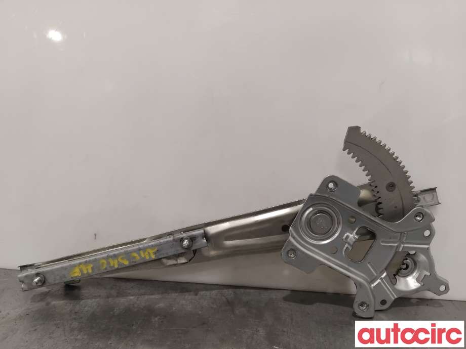 Ruteheis til Mitsubishi Outlander 2010-2012 (Type II, Fase 2)  (MITSUBISHI|5713A088|)