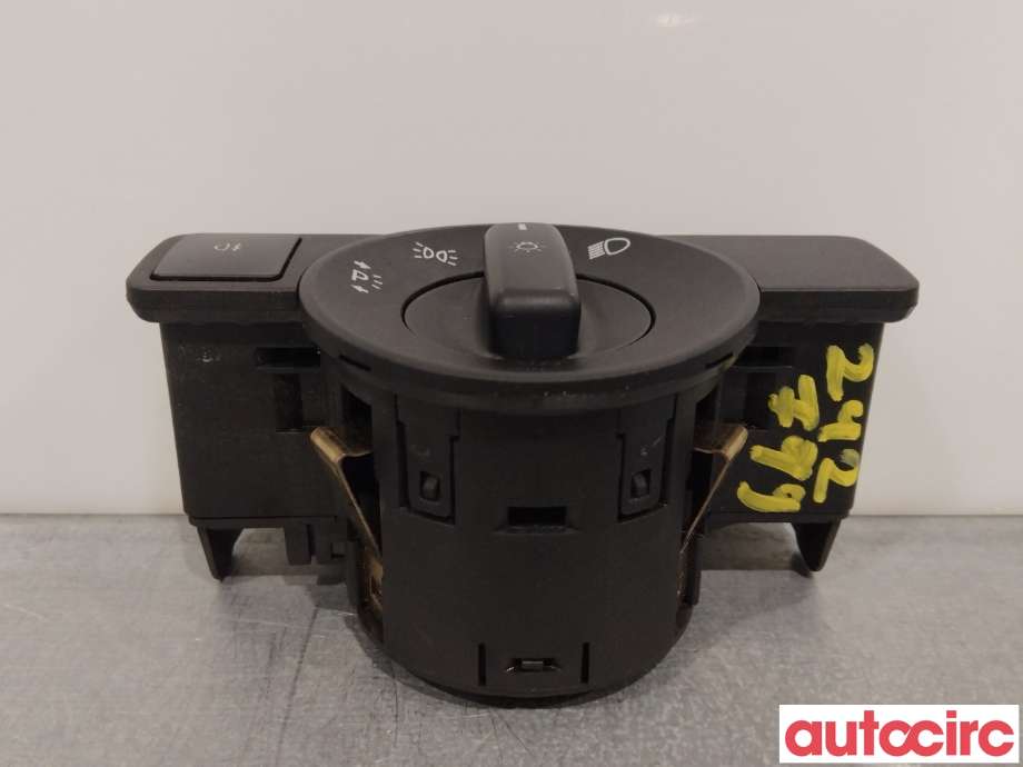 Bryter lys til Mercedes Vito 2014-->> (W447) (W447) (MERCEDES|A2469050250)