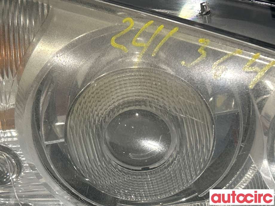 Frontlykt høyre halogen til Ford Mondeo 2001-2007 (Type III) (FORD|1435622)