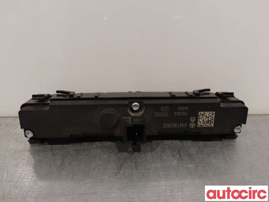 Bryter diverse til Mercedes Vito 2014-->> (W447) (W447) (MERCEDES|A4479050802)