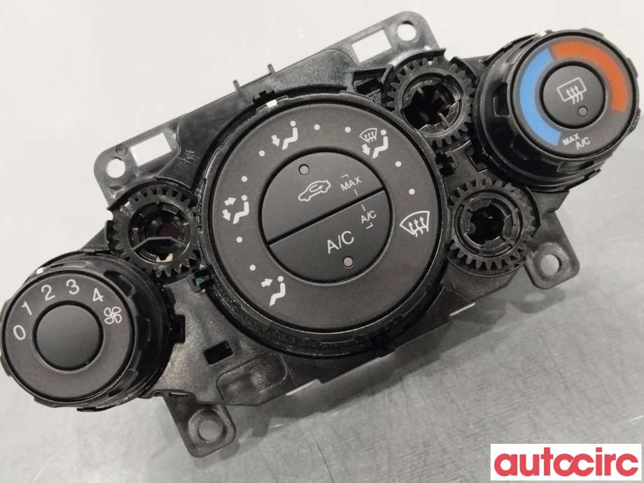 Varmeapparat betjening til Ford Fiesta 2008-2012 (Type VI, Fase 1)  (FORD|1777068|8A61-19980-AG)