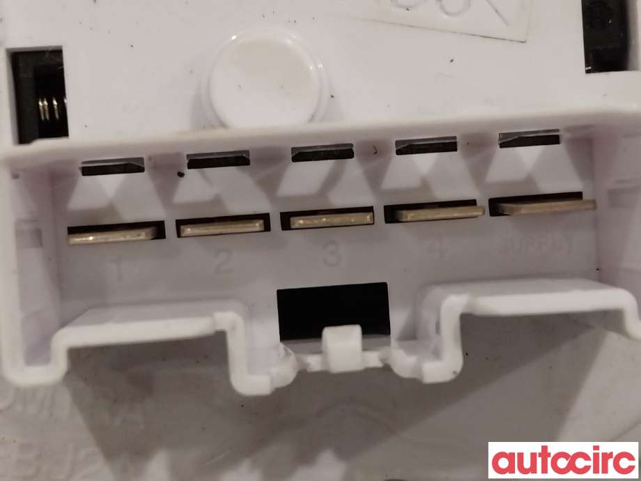 Varmeapparat betjening til Ford Fiesta 2008-2012 (Type VI, Fase 1)  (FORD|1777068|8A61-19980-AG)