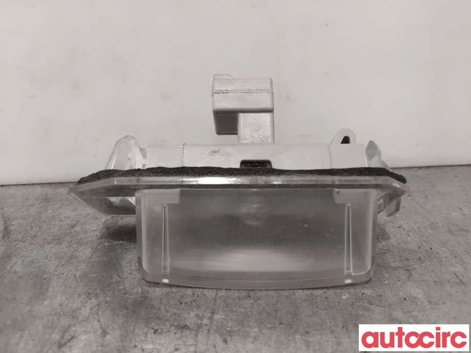 Skiltlys til Mitsubishi Outlander 2015-->> (Type III, Fase 2)  (MITSUBISHI|8341A009|)