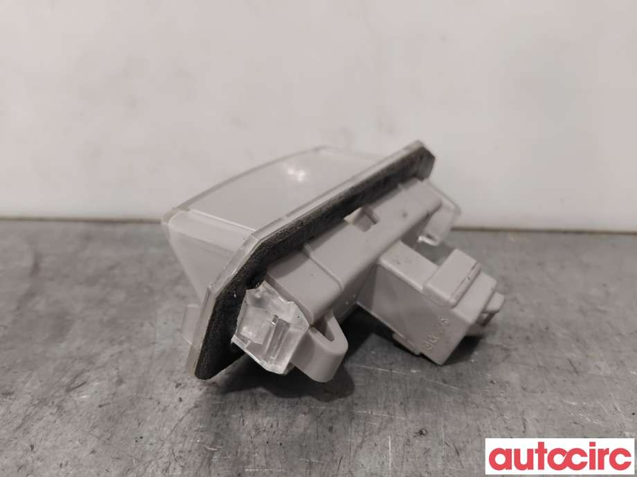 Skiltlys til Mitsubishi Outlander 2015-->> (Type III, Fase 2)  (MITSUBISHI|8341A009|)