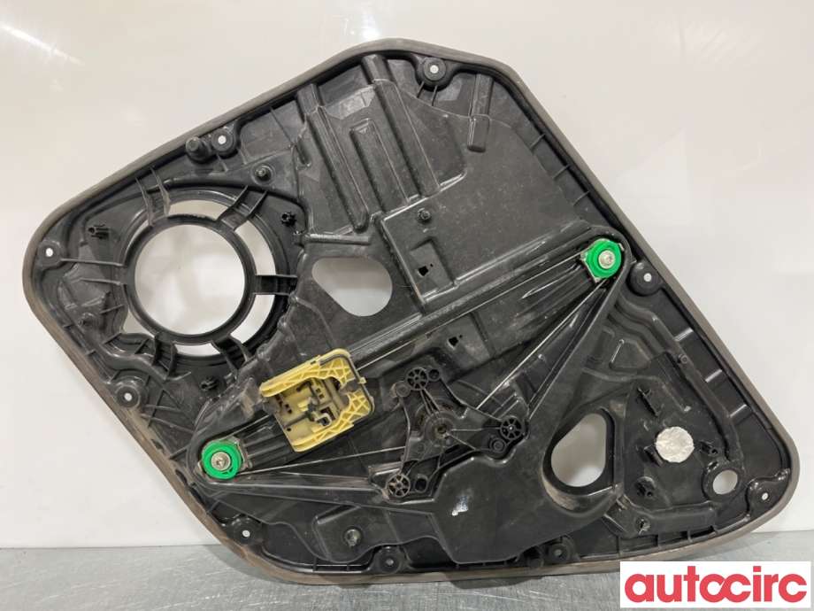 Ruteheis til Volvo V40 2012-2019  (VOLVO|31276217|)