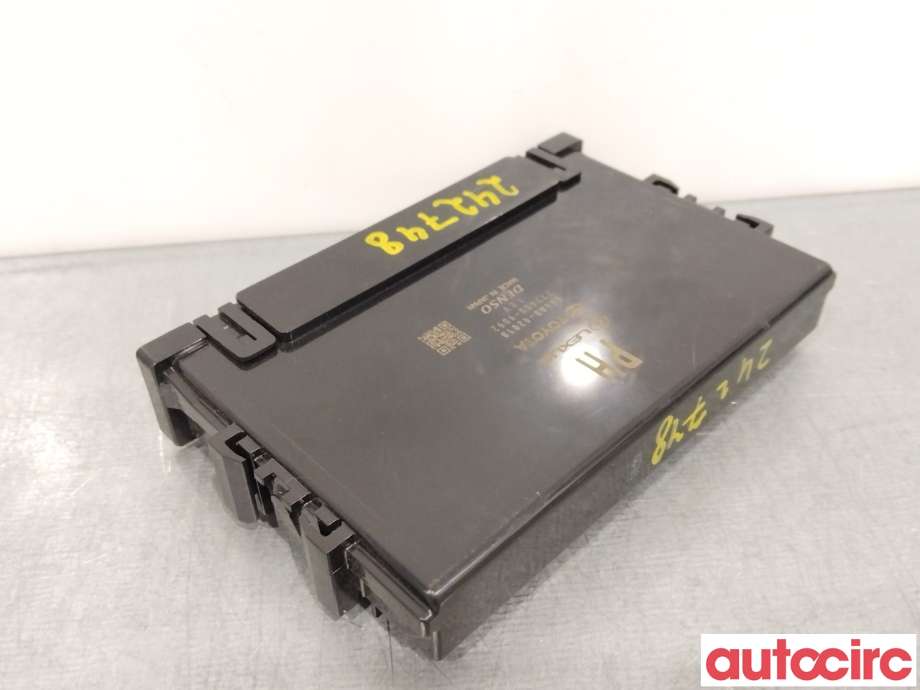 Styreenhet klima/aircondition til Toyota RAV4 2019-->> (Type V)  (TOYOTA|886A042010)