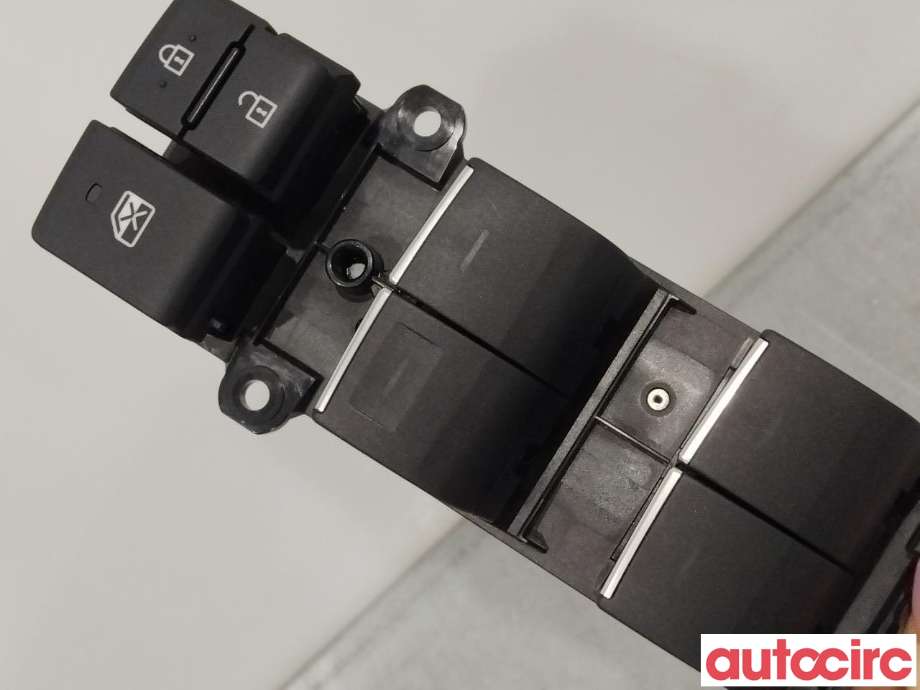 Bryter ruteheis til Toyota RAV4 2019-->> (Type V)  (TOYOTA|8404042080)