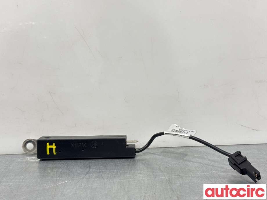 Antenne forsterker til Mercedes GLK 2008-2015 (X204) (X204) (MERCEDES|A2048702589|)