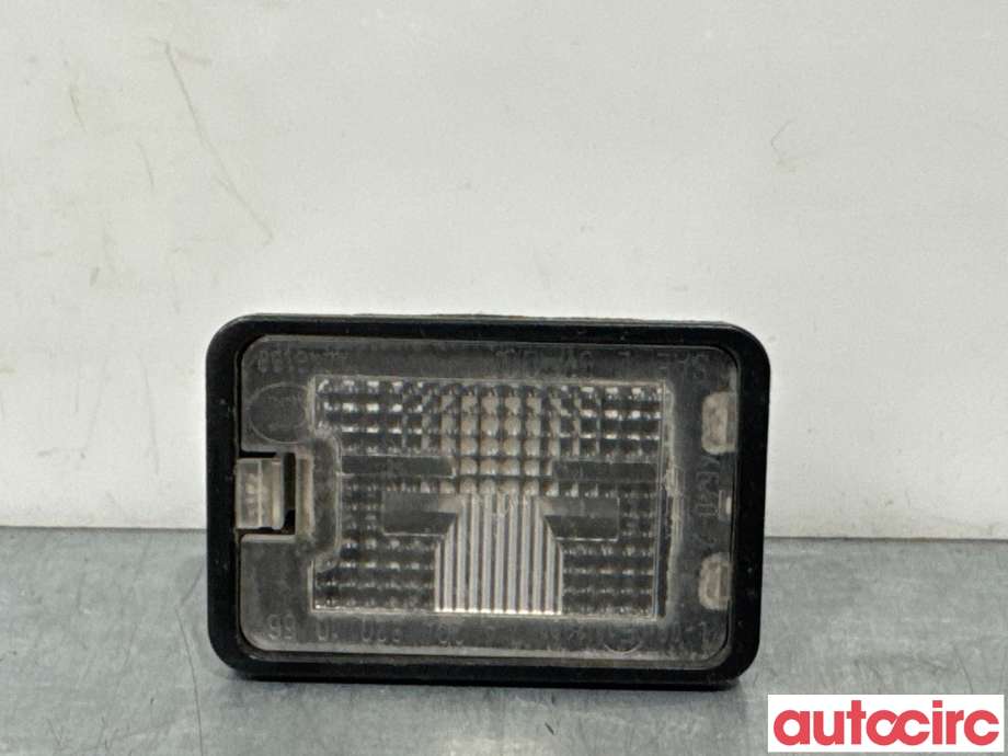 Skiltlys til Mercedes GLK 2008-2015 (X204) (X204) (MERCEDES|A2048201056|)