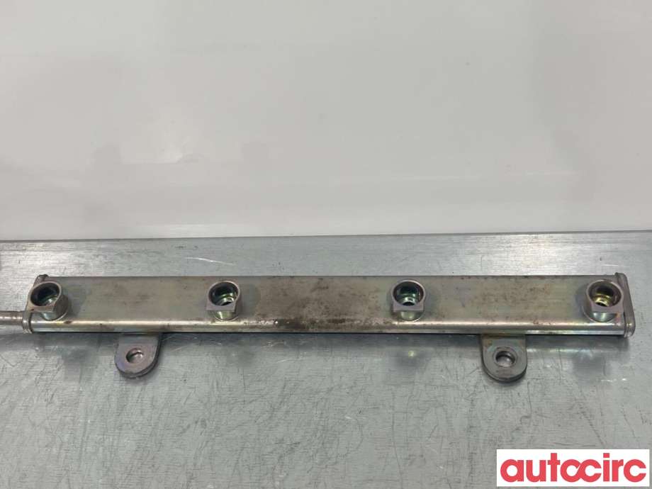 Dyseskinne (fuelrail) til Mitsubishi Lancer 2008-2017  (MITSUBISHI|1465A090|)