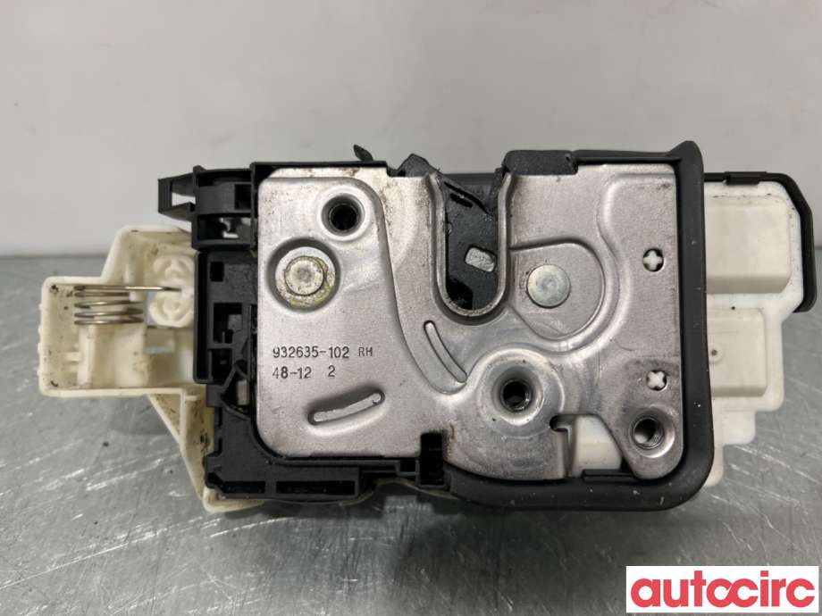 Låsekasse høyre foran til Volvo V40 2012-2019  (VOLVO|31440392|933380-102|31301426)
