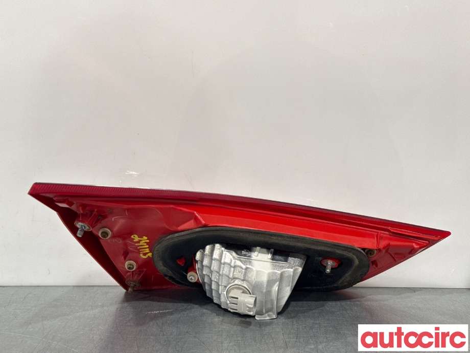 Baklykt høyre indre til Toyota Auris 2013-2015 (Type II, Fase 1)  (TOYOTA|8158102460|)