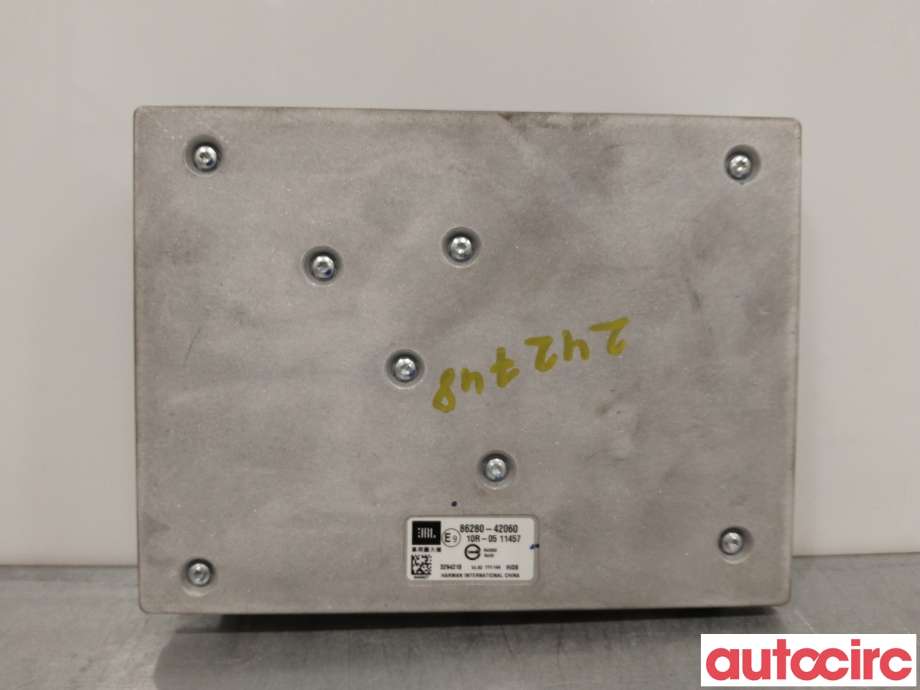 Bilstereo forsterker til Toyota RAV4 2019-->> (Type V)  (TOYOTA|8628042060)