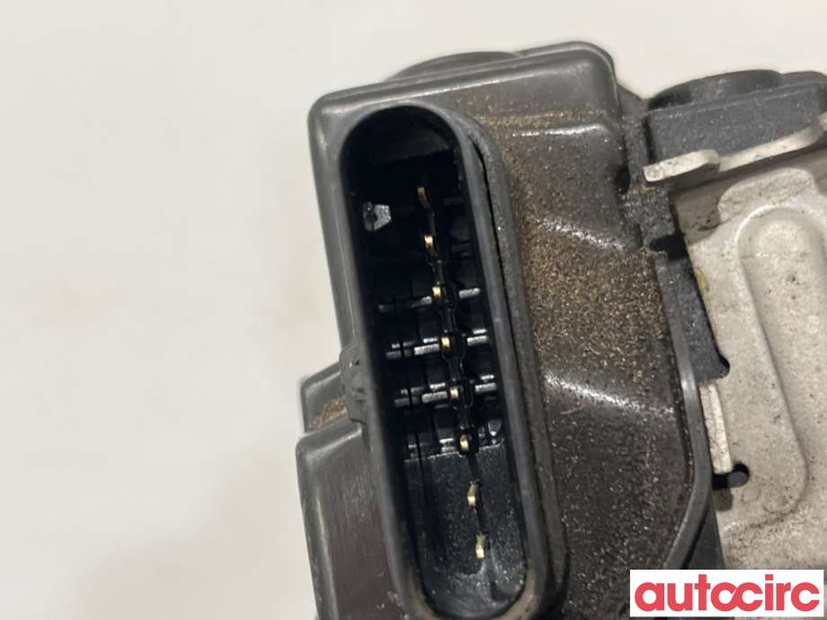 Låsekasse venstre bak til Volvo V40 2012-2019  (VOLVO|31440395|933398-102|31301429)
