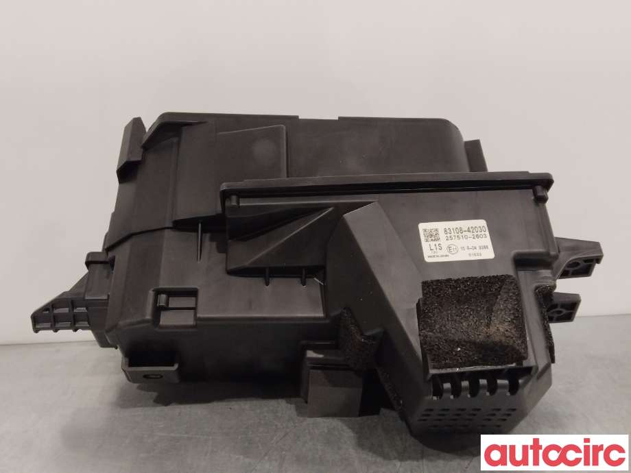 Multimedia display (MCU - Media Controller Unit) til Toyota RAV4 2019-->> (Type V)  (TOYOTA|8310842030)