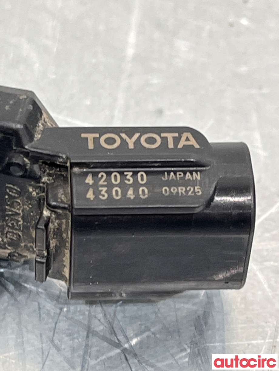 Parkeringssensor bak til Toyota RAV4 2013-2015 (Type IV, Fase 1)  (TOYOTA|8934142030|4203043040)