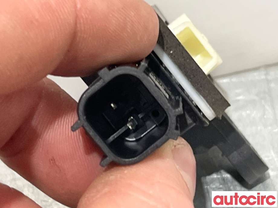 Airbag sensor venstre til Volvo V40 2012-2019  (VOLVO|31360986|)