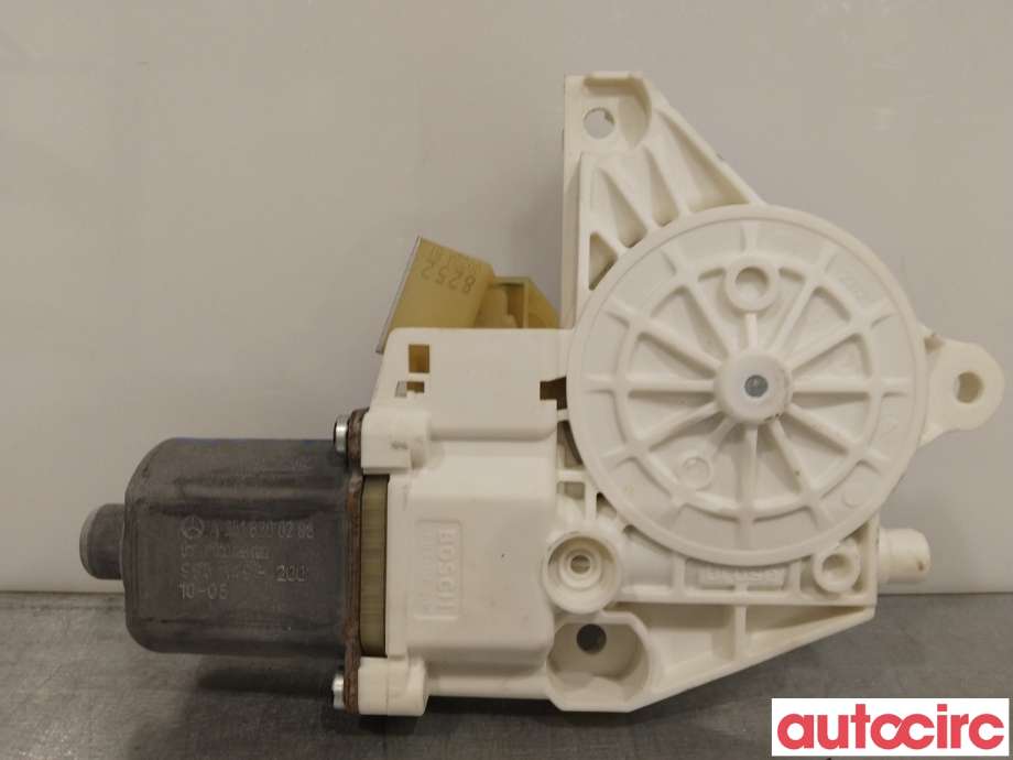 Ruteheis høyre bak til Mercedes GL 2006-2012 (X164) (X164) (MERCEDES|A2518200208|)